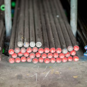 เหล็กเพลาขาว